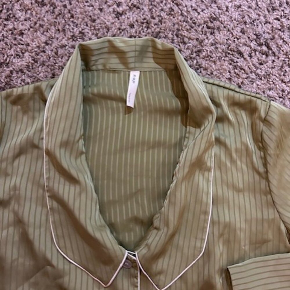 NAP Pajamas top and bottom set size M for both - Picture 10 of 10
